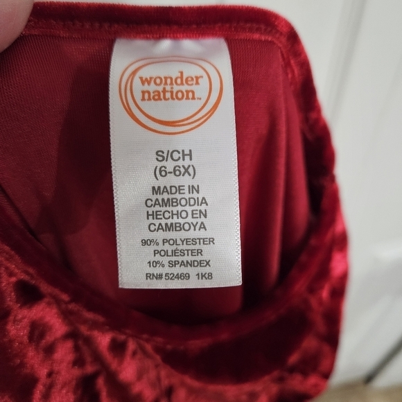 Girls Red Crushed Velvet Bell Sleeve Dress Size 6 - Picture 5 of 8